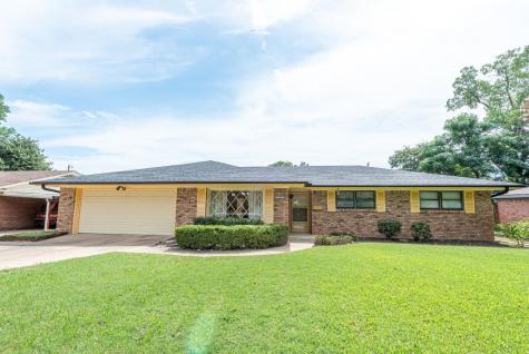 1124 Birch Street Hurst TX 76053
