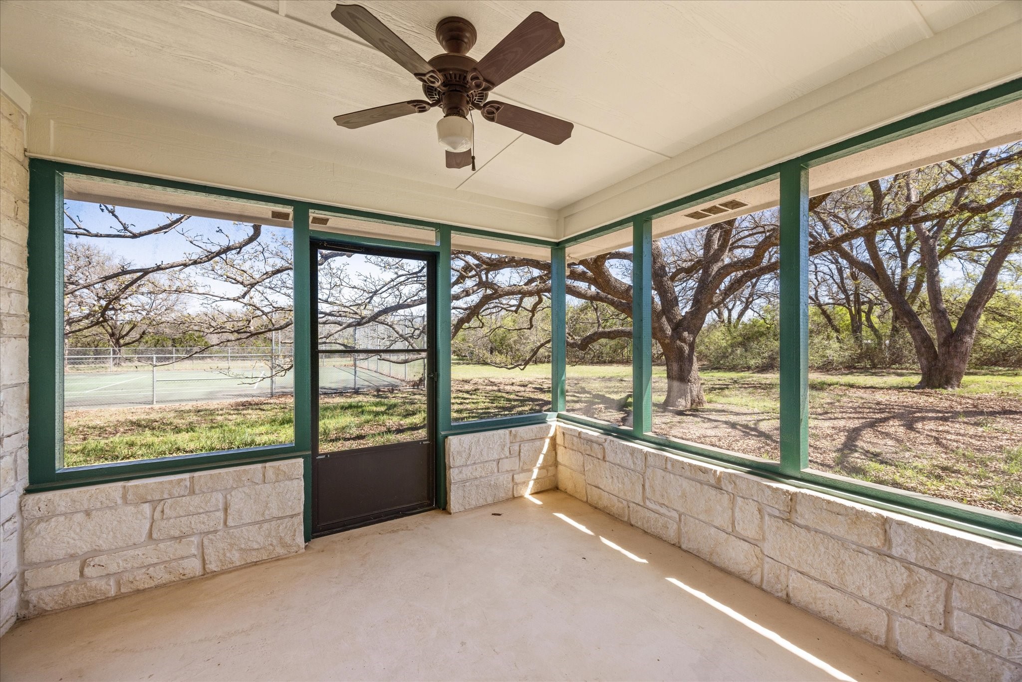 1118 County Road 325 Glen Rose TX 76043