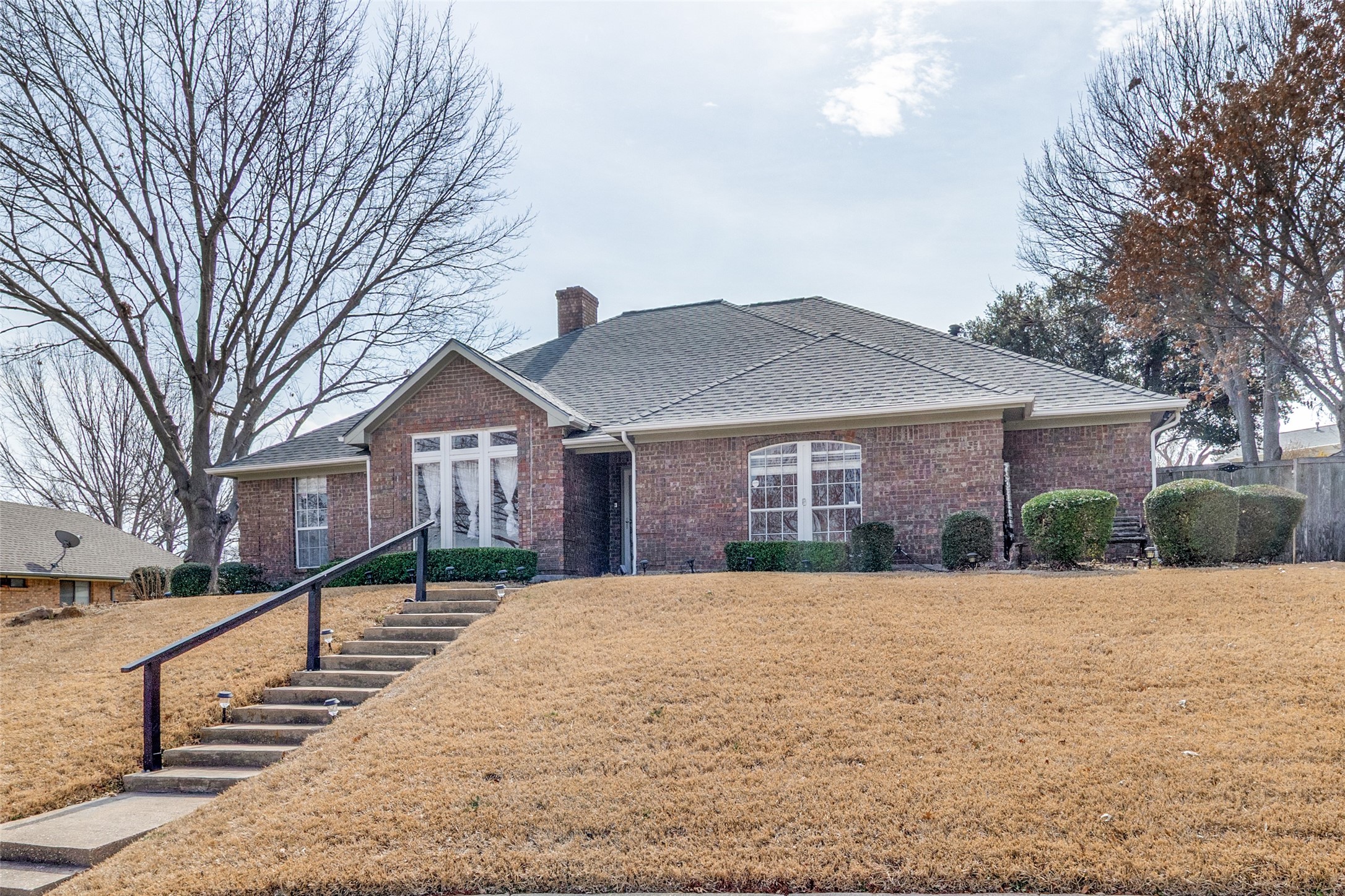 2120 Meadowview Court Garland TX 75043
