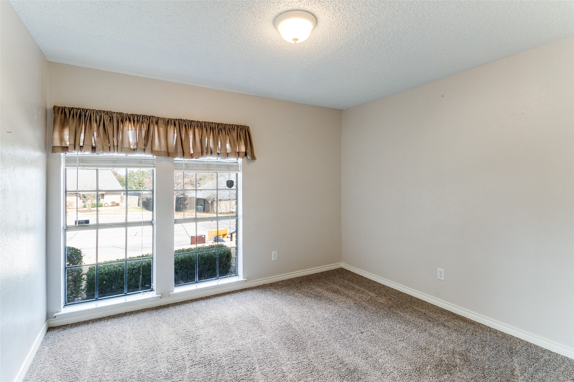 2120 Meadowview Court Garland TX 75043