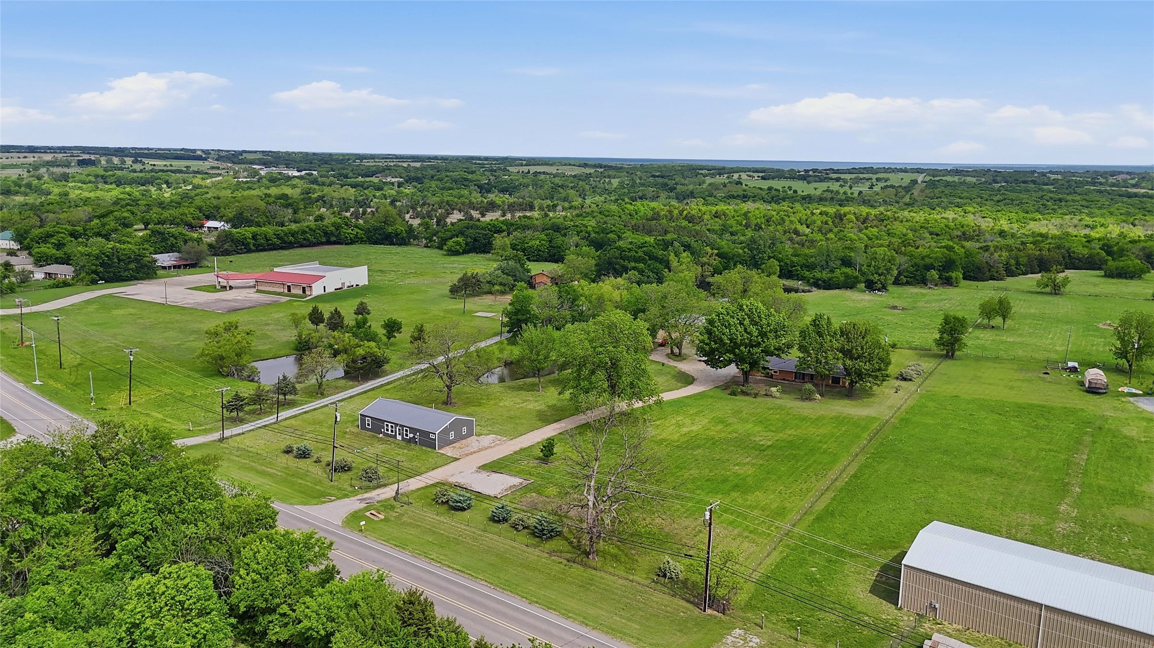 4877 Fm 84 Denison TX 75020