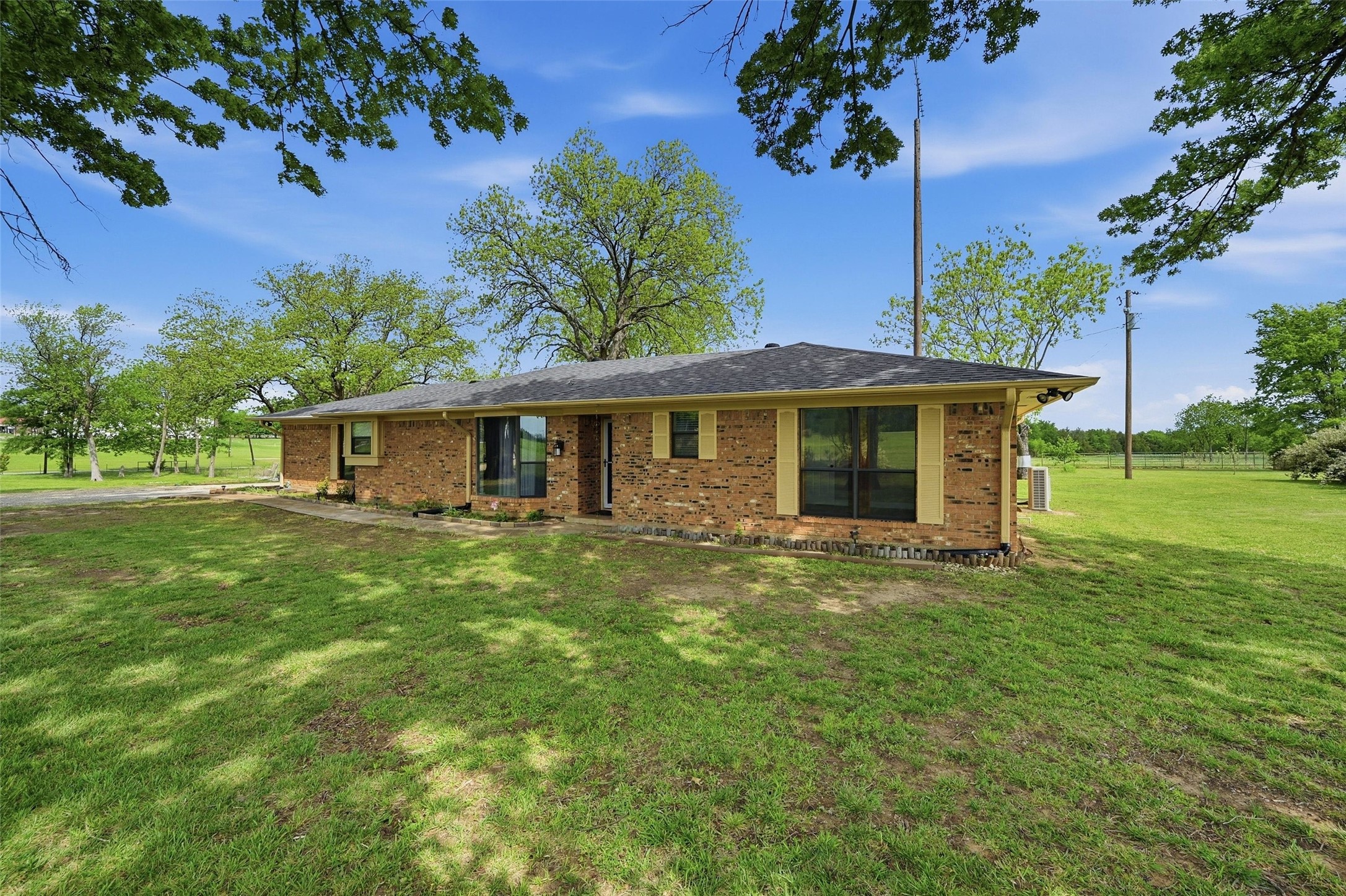 4877 Fm 84 Denison TX 75020