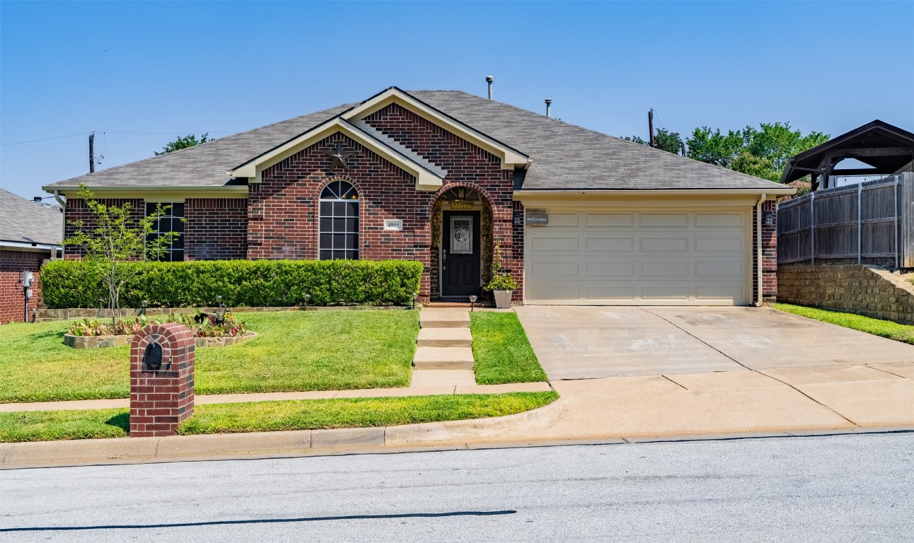 4915 Bradley Lane Arlington TX 76017