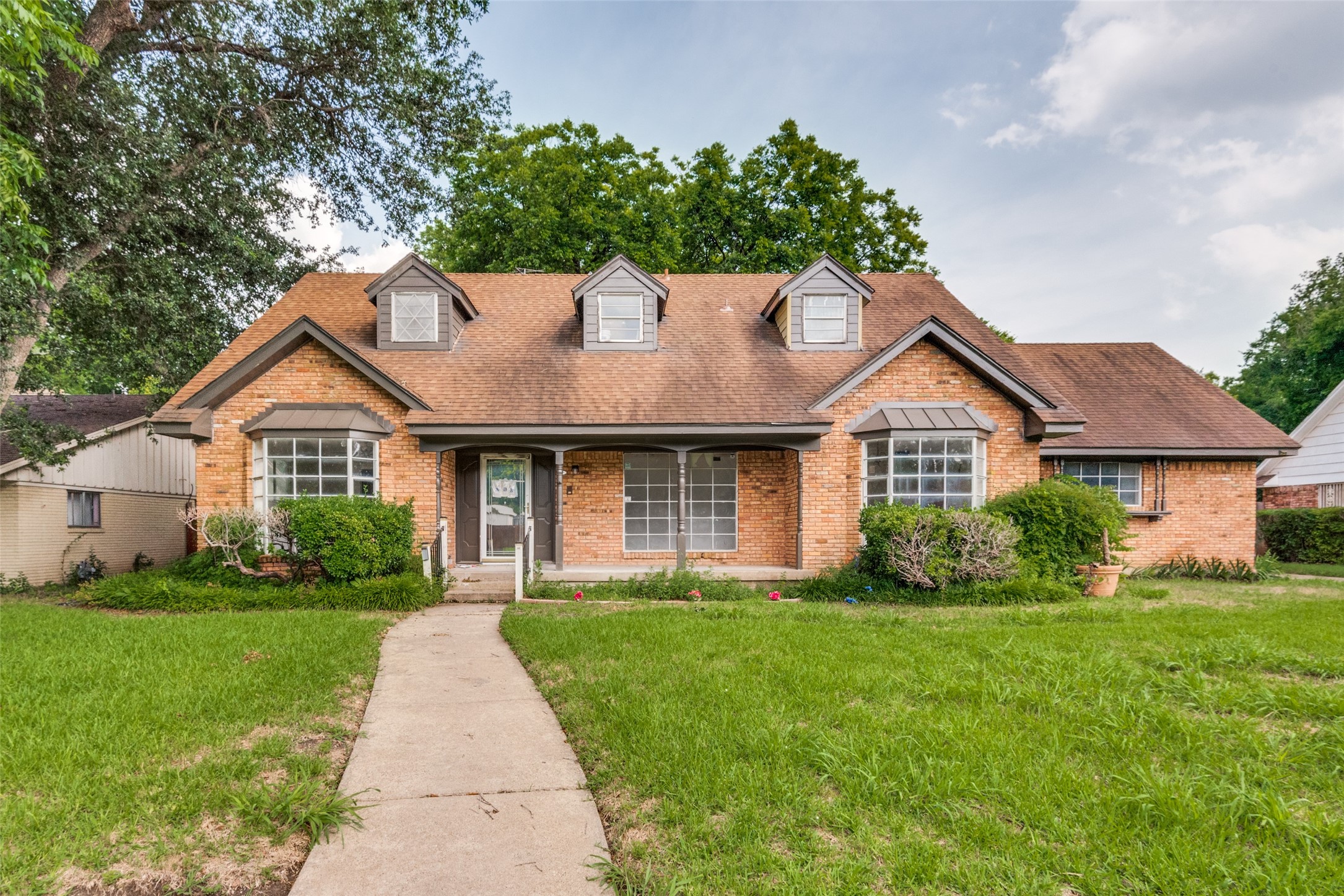 550 Glen Oaks Boulevard Dallas TX 75232
