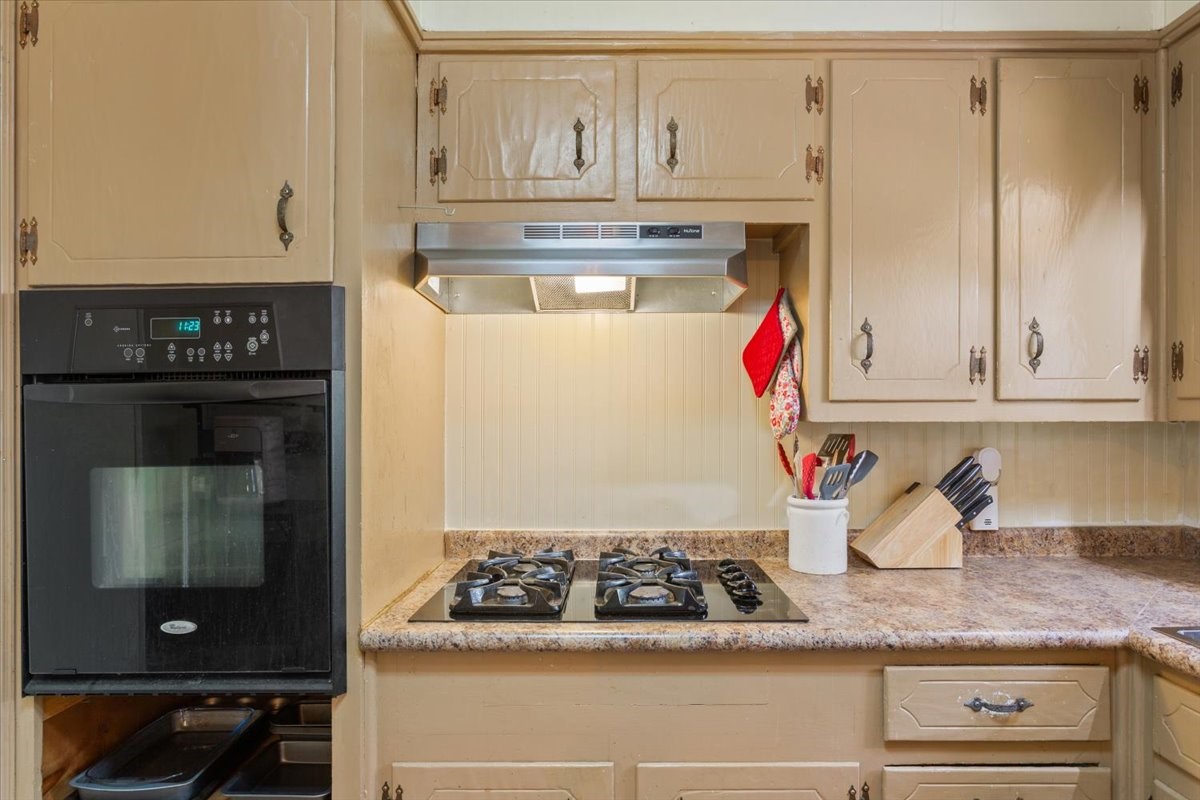 106 S Barbara Street Lacy Lakeview TX 76705