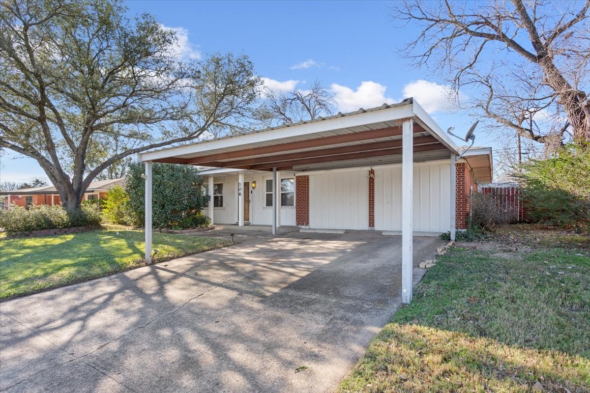 106 S Barbara Street Lacy Lakeview TX 76705