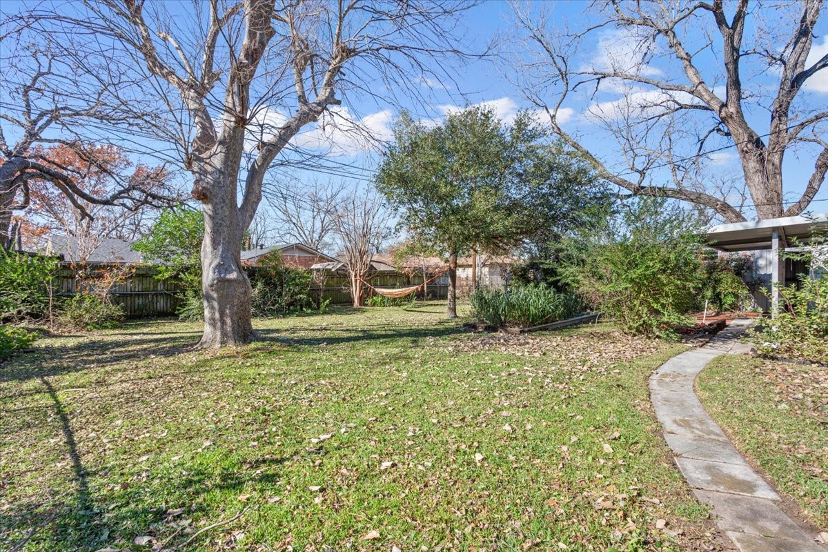 106 S Barbara Street Lacy Lakeview TX 76705