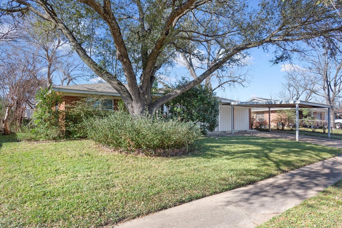 106 S Barbara Street Lacy Lakeview TX 76705