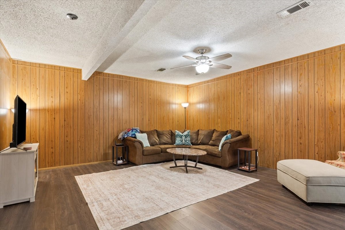 106 S Barbara Street Lacy Lakeview TX 76705