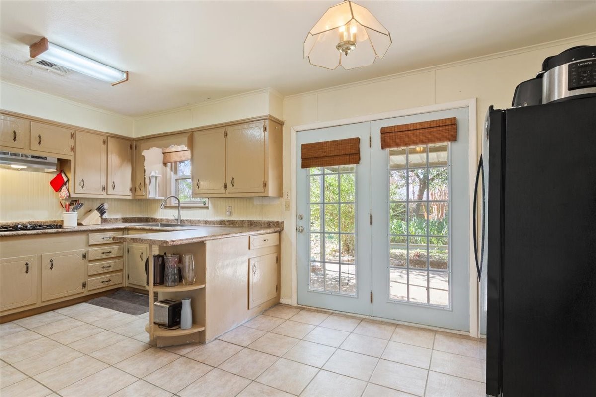 106 S Barbara Street Lacy Lakeview TX 76705