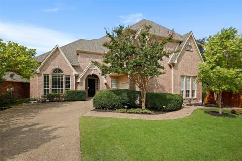 7017 Woodsprings Drive Garland TX 75044