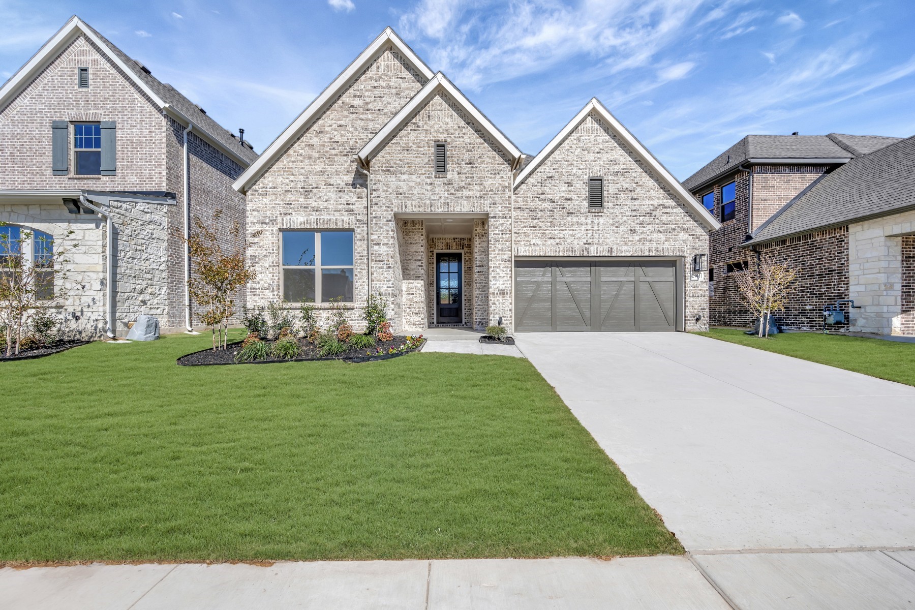 2901 Long Trail Mansfield TX 76063