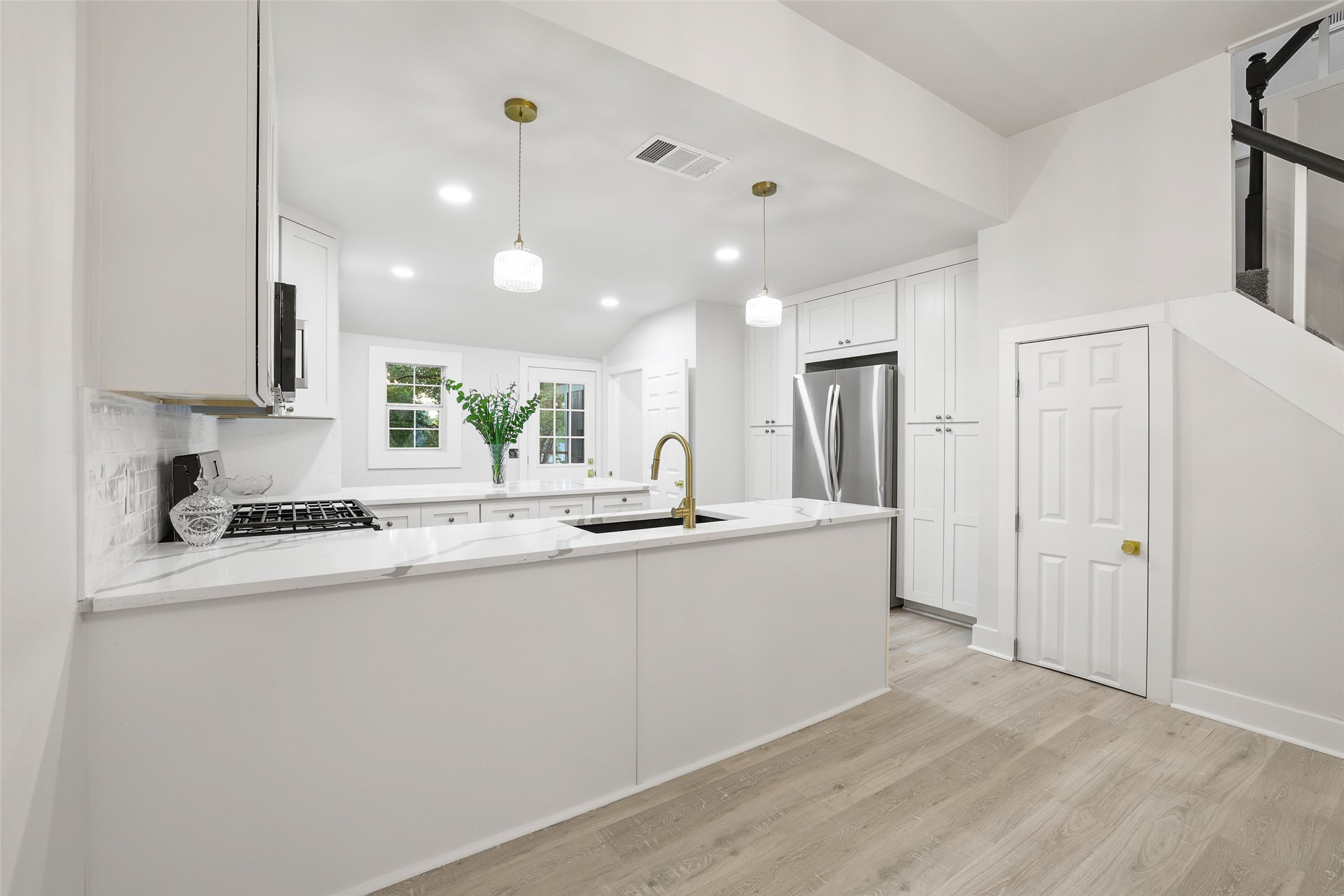 431 E Hull Street Denison TX 75021