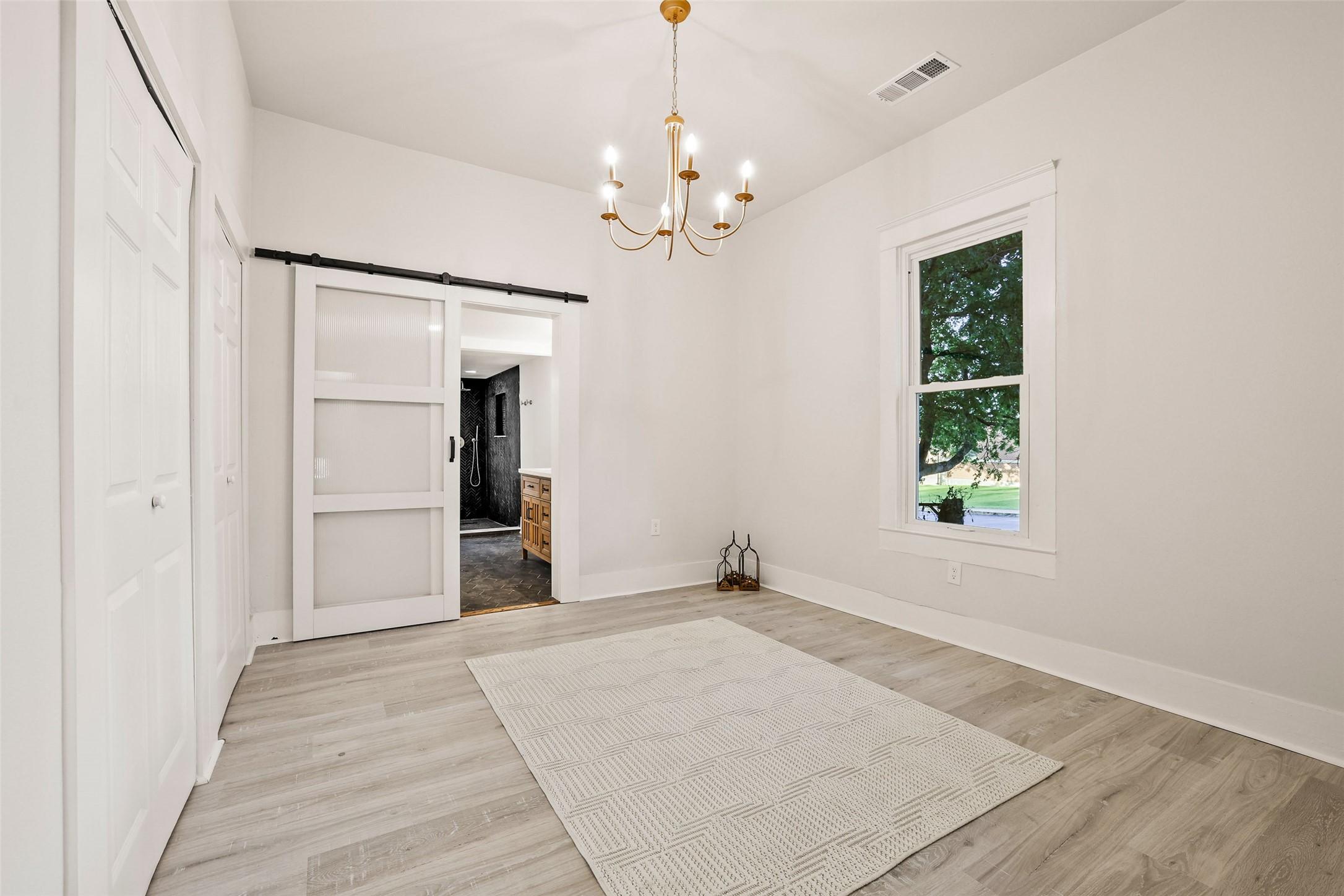 431 E Hull Street Denison TX 75021
