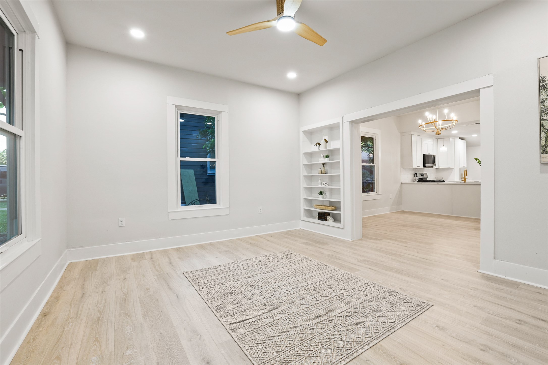 431 E Hull Street Denison TX 75021