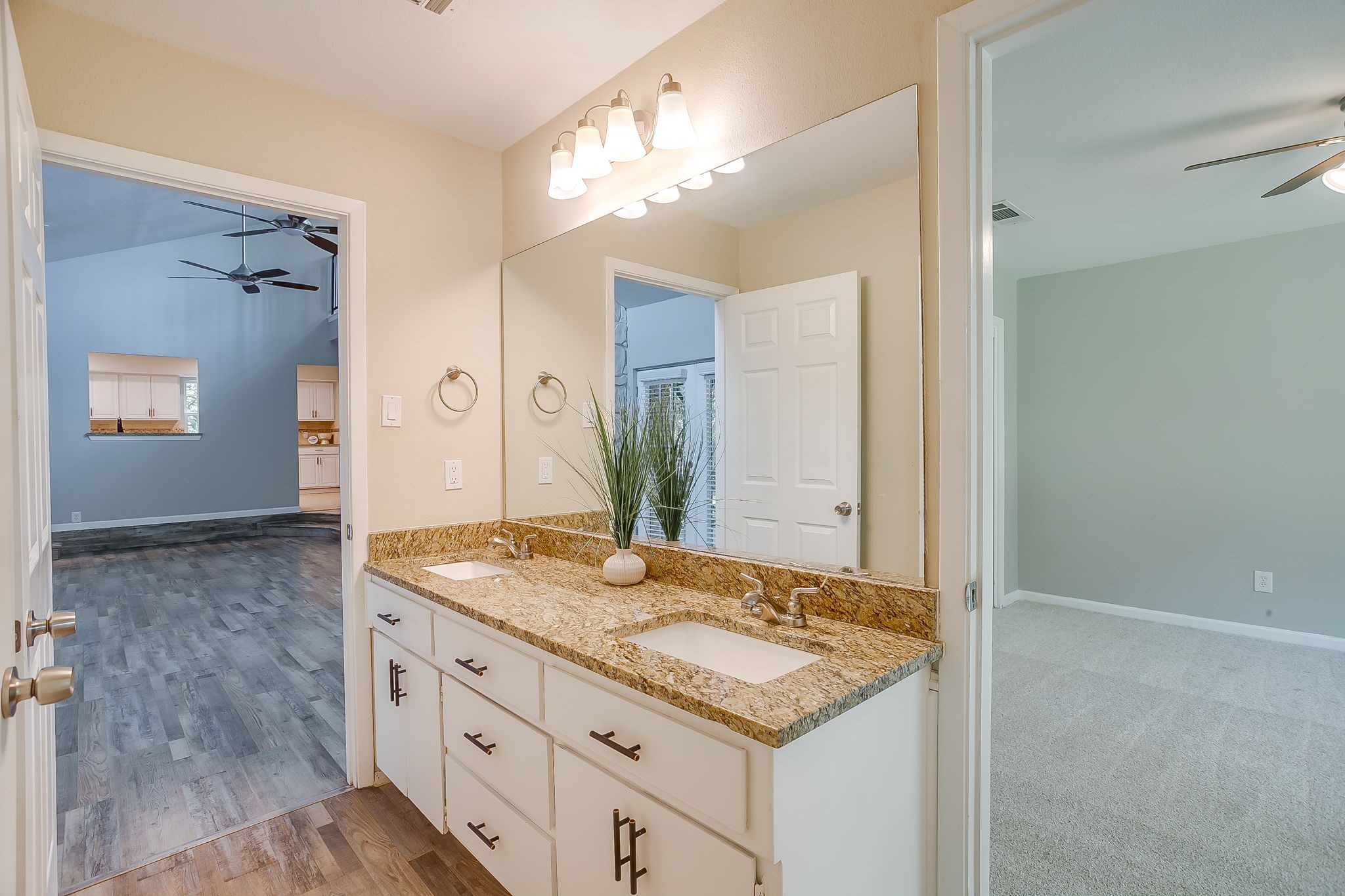 600 Eastcliff Drive Euless TX 76040