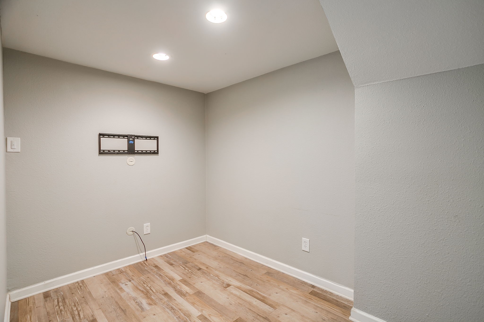 600 Eastcliff Drive Euless TX 76040