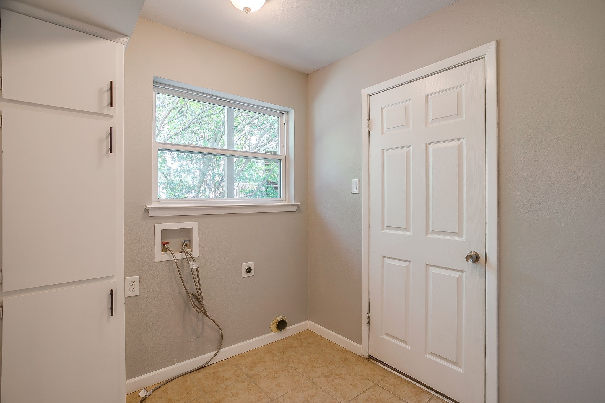 600 Eastcliff Drive Euless TX 76040