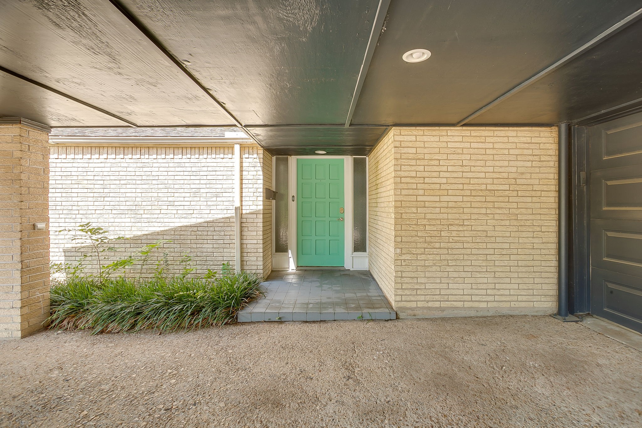 600 Eastcliff Drive Euless TX 76040