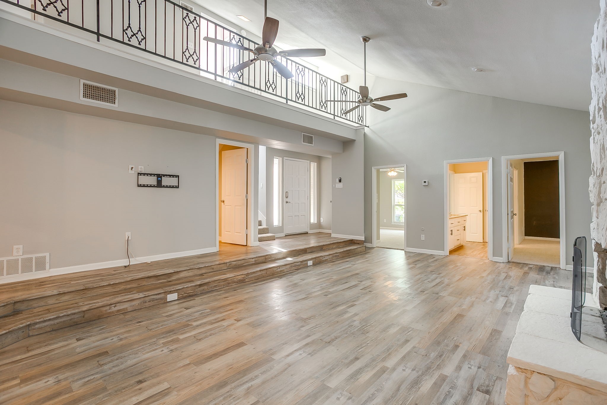600 Eastcliff Drive Euless TX 76040
