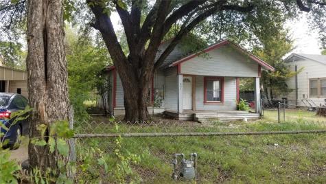 803 W Navasota Street Groesbeck TX 76642