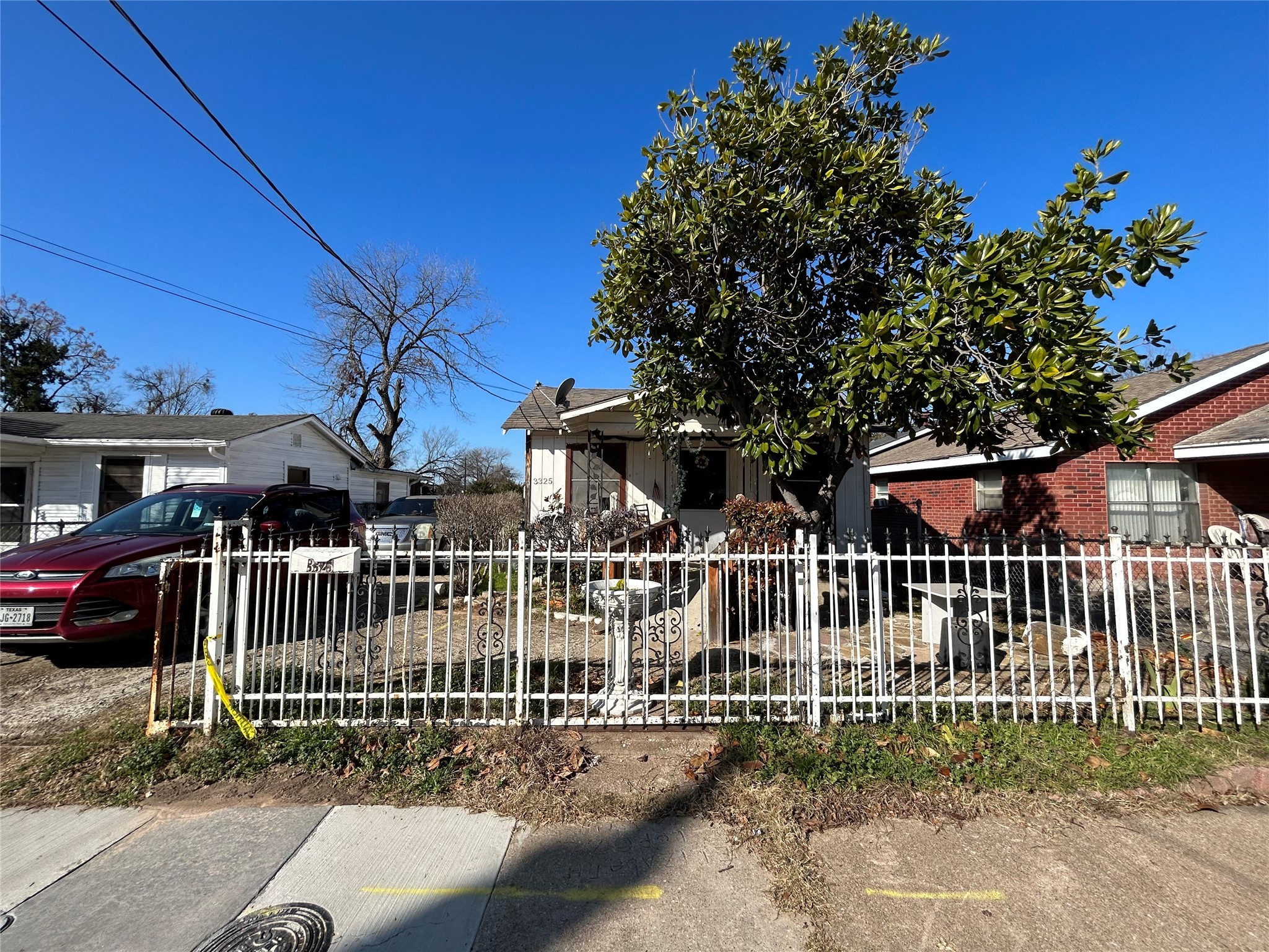 3325 Parvia Avenue Dallas TX 75212