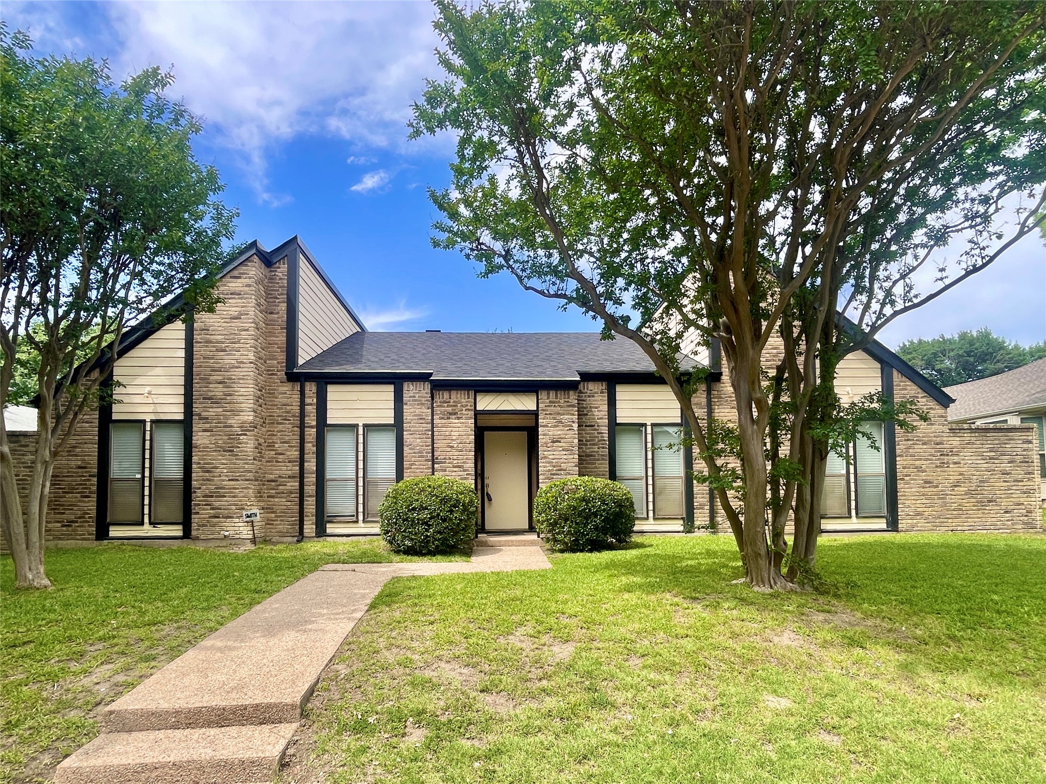 9931 Chimney Hill Lane Dallas TX 75243