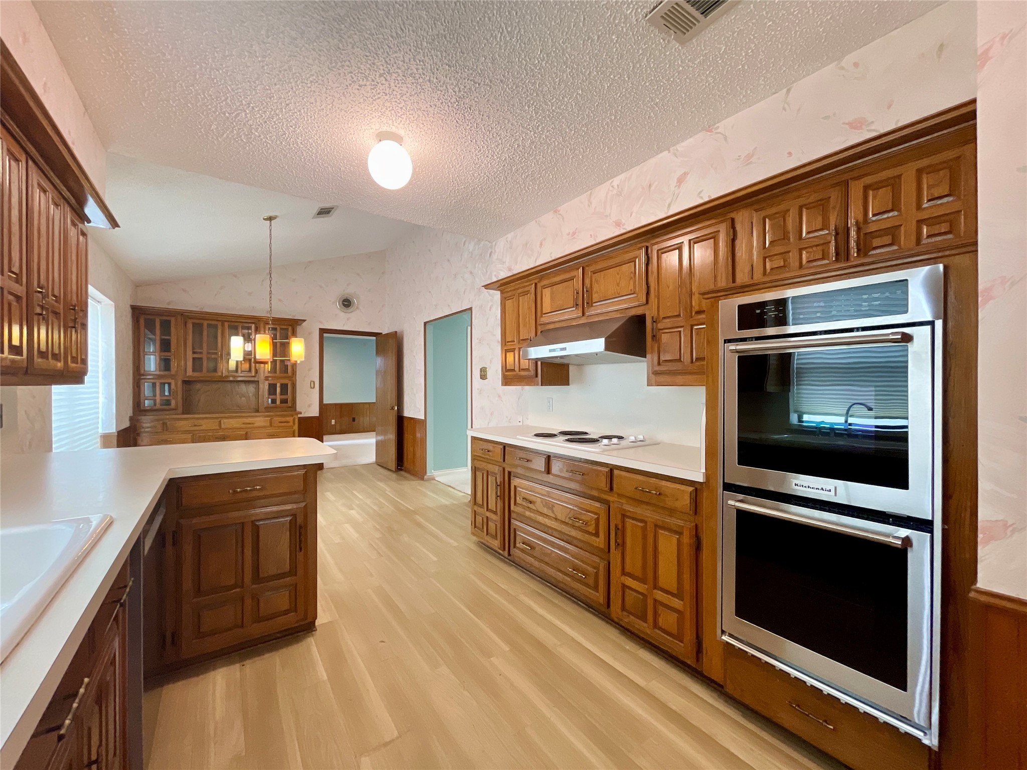9931 Chimney Hill Lane Dallas TX 75243