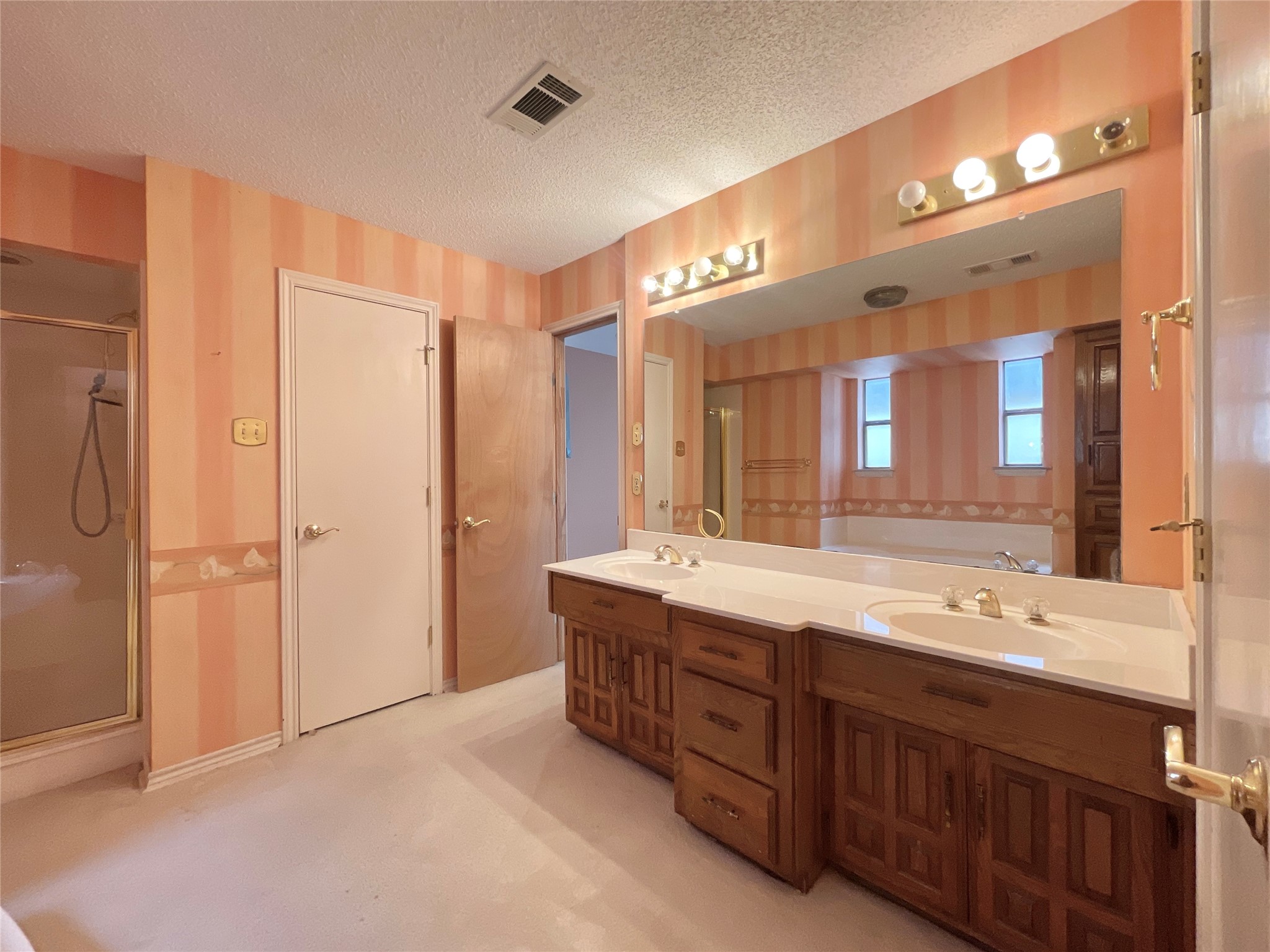 9931 Chimney Hill Lane Dallas TX 75243