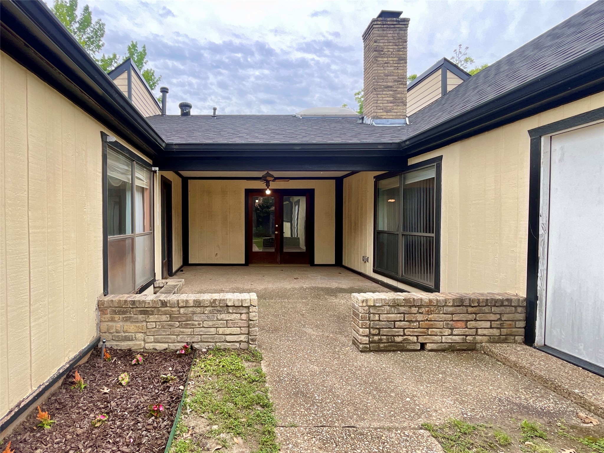 9931 Chimney Hill Lane Dallas TX 75243