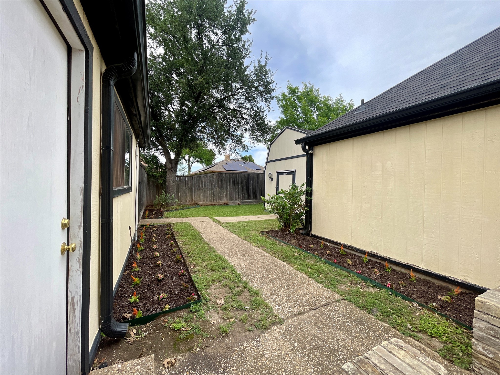 9931 Chimney Hill Lane Dallas TX 75243