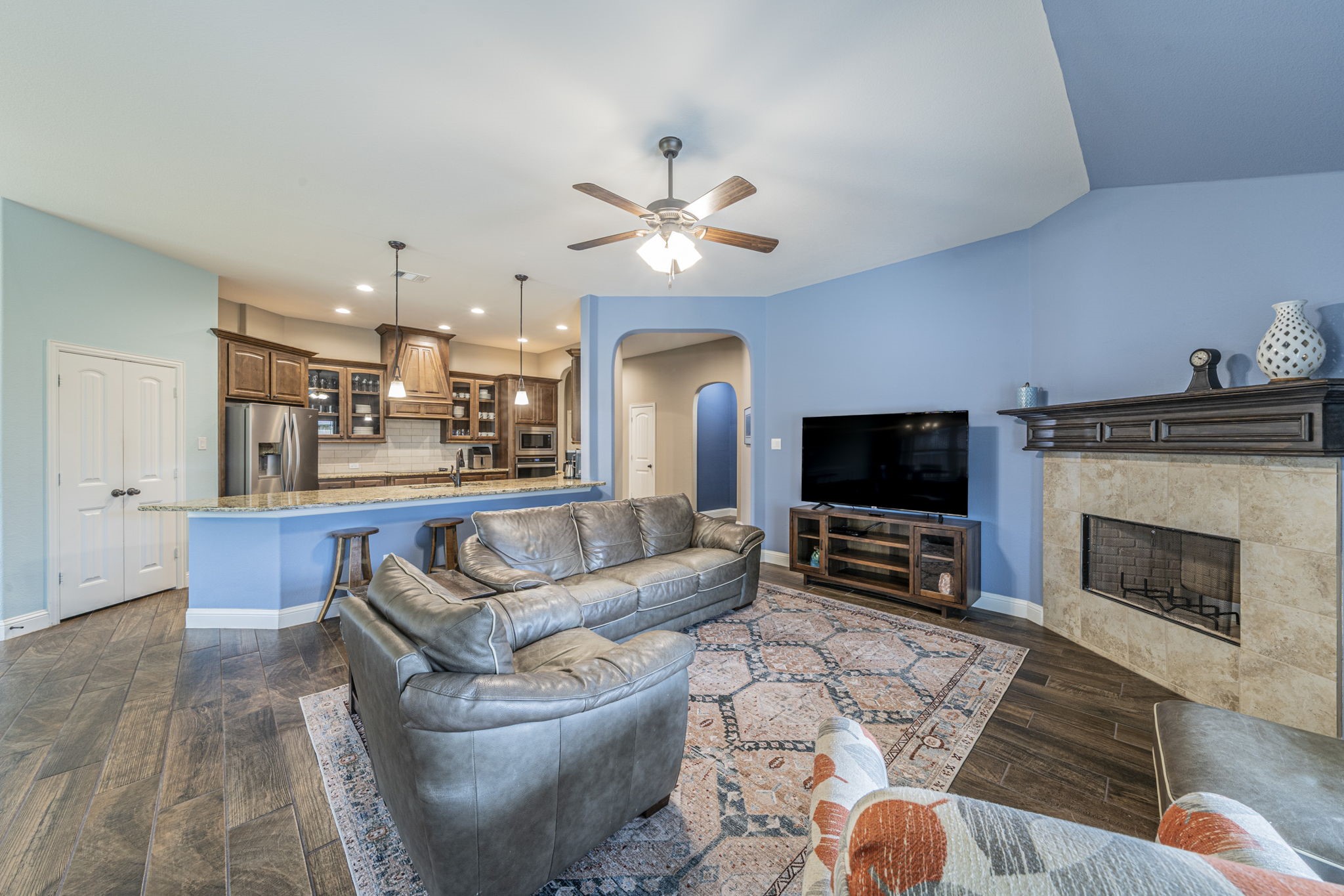 408 Valley Brook Court Waxahachie TX 75165
