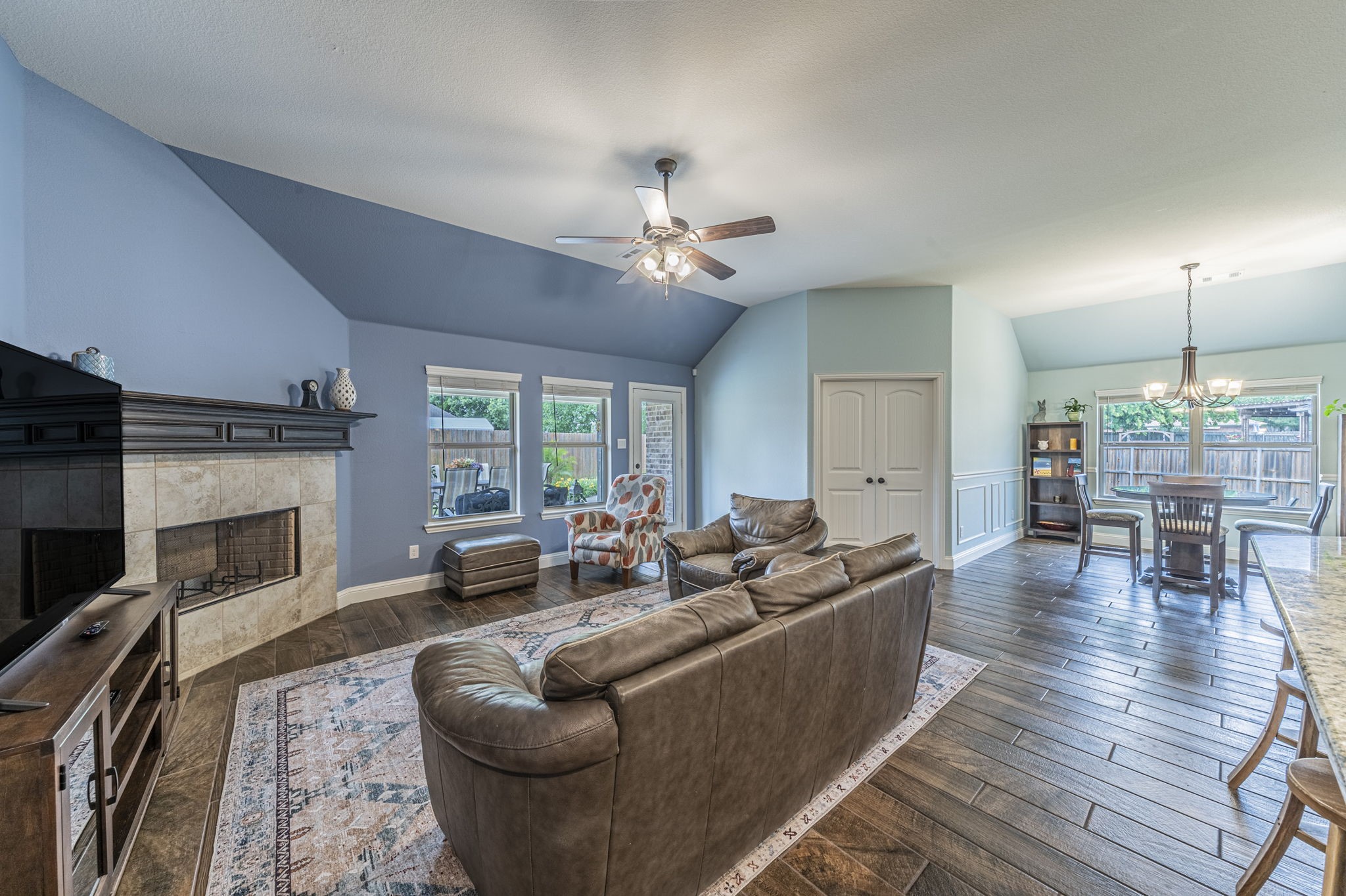 408 Valley Brook Court Waxahachie TX 75165