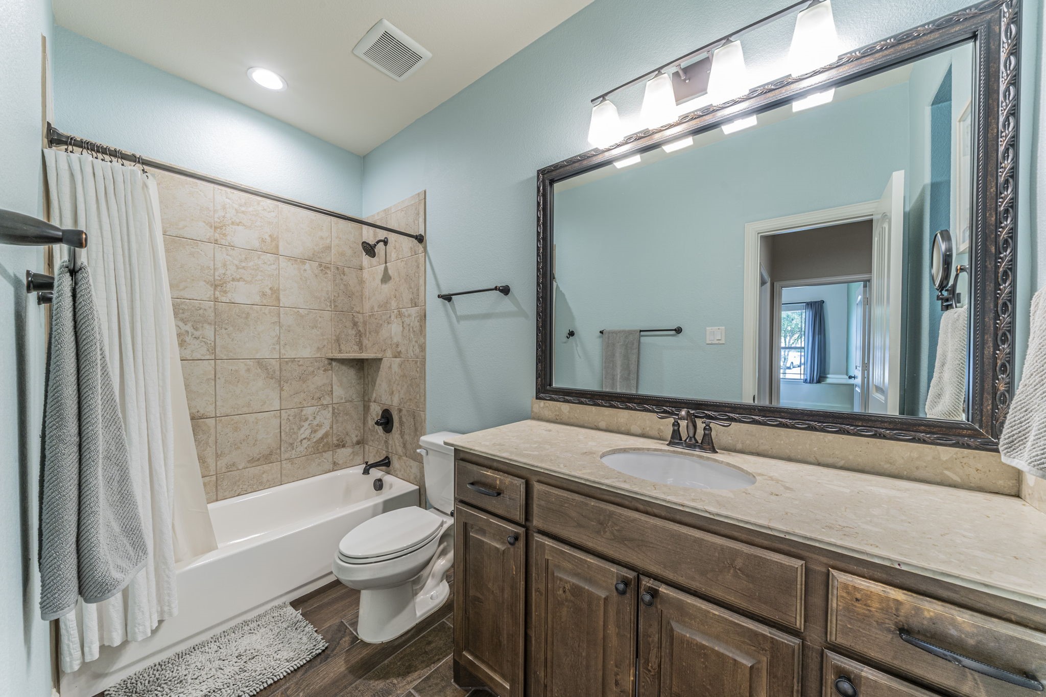 408 Valley Brook Court Waxahachie TX 75165