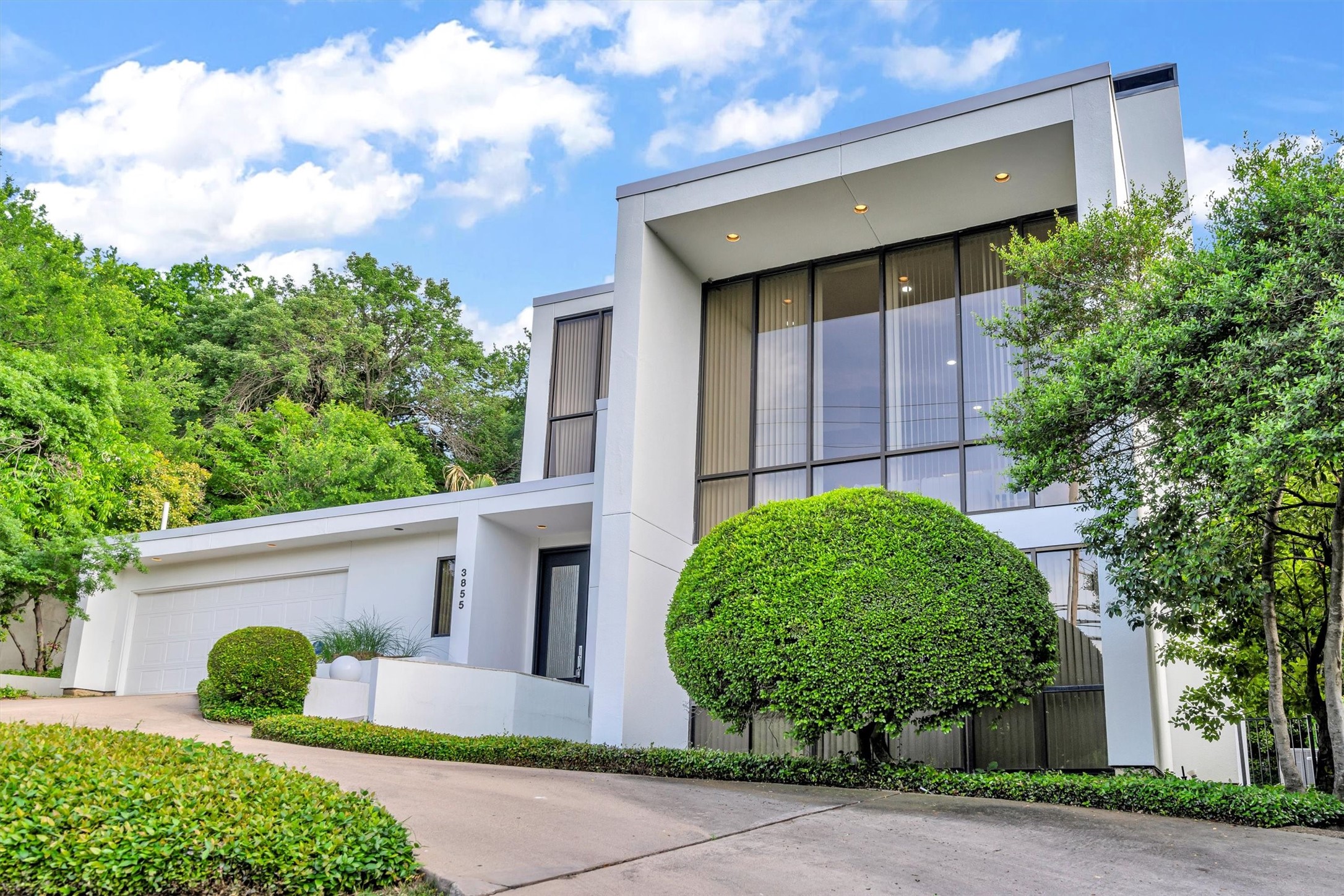 3855 Bellaire Drive S Fort Worth TX 76109