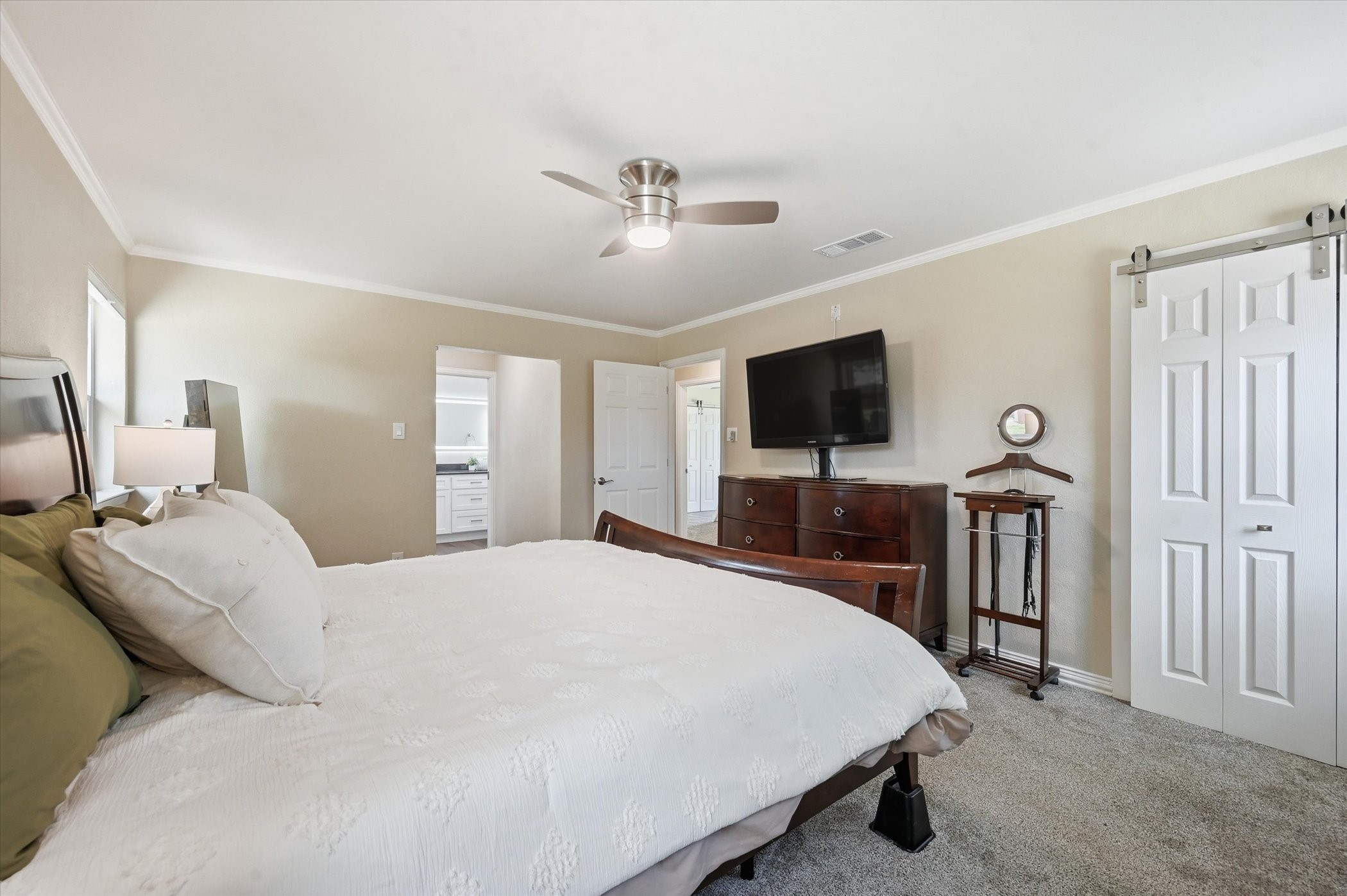 628 Robindale Court Bedford TX 76022