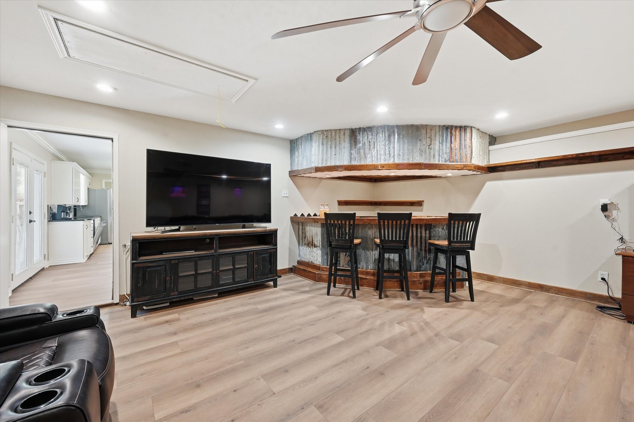 628 Robindale Court Bedford TX 76022