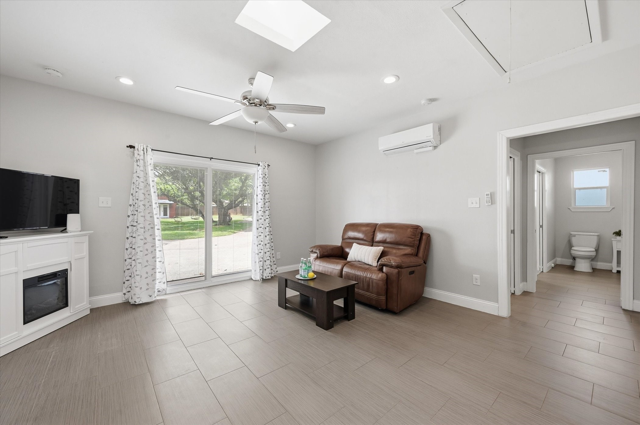 628 Robindale Court Bedford TX 76022