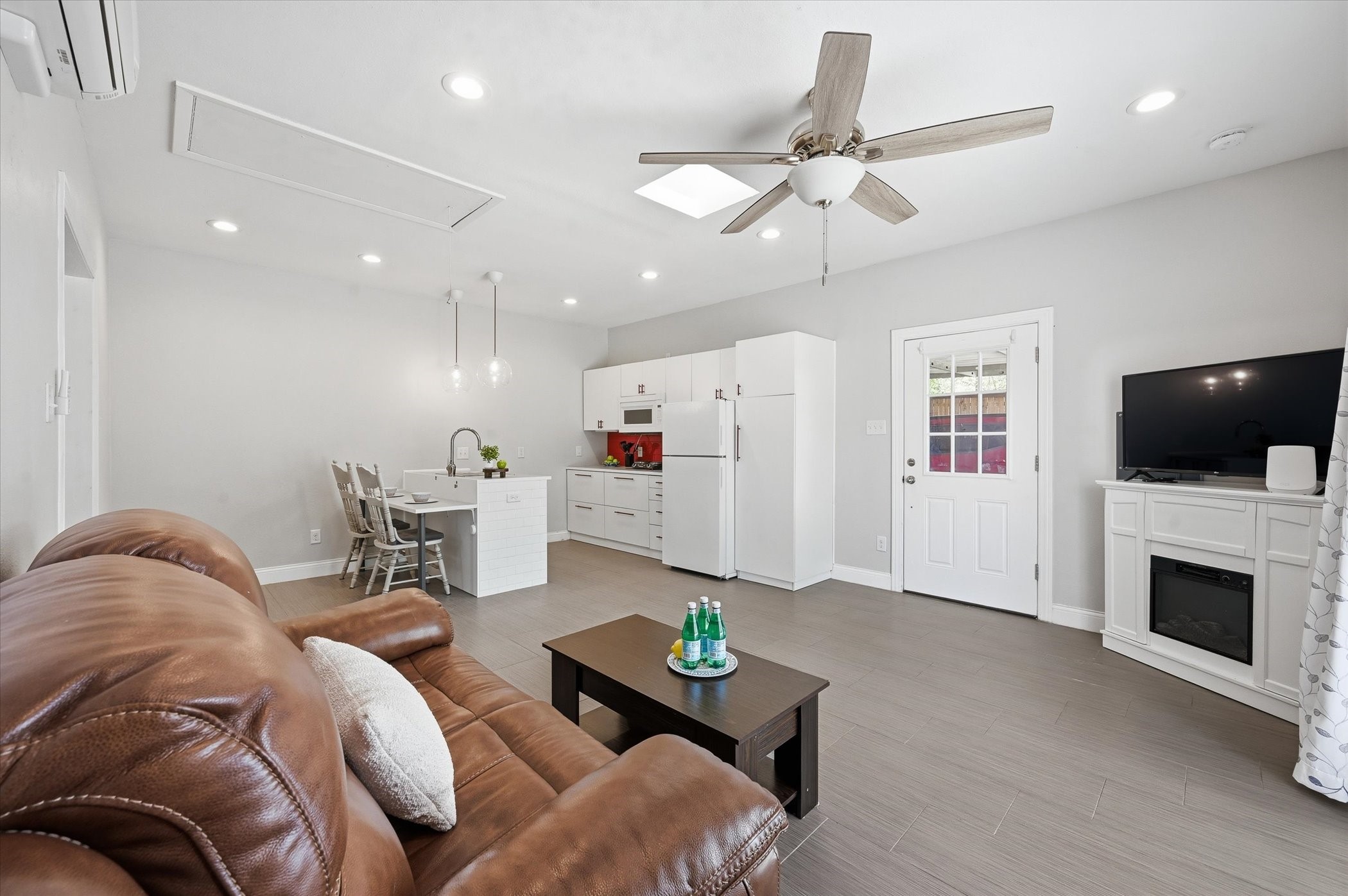 628 Robindale Court Bedford TX 76022