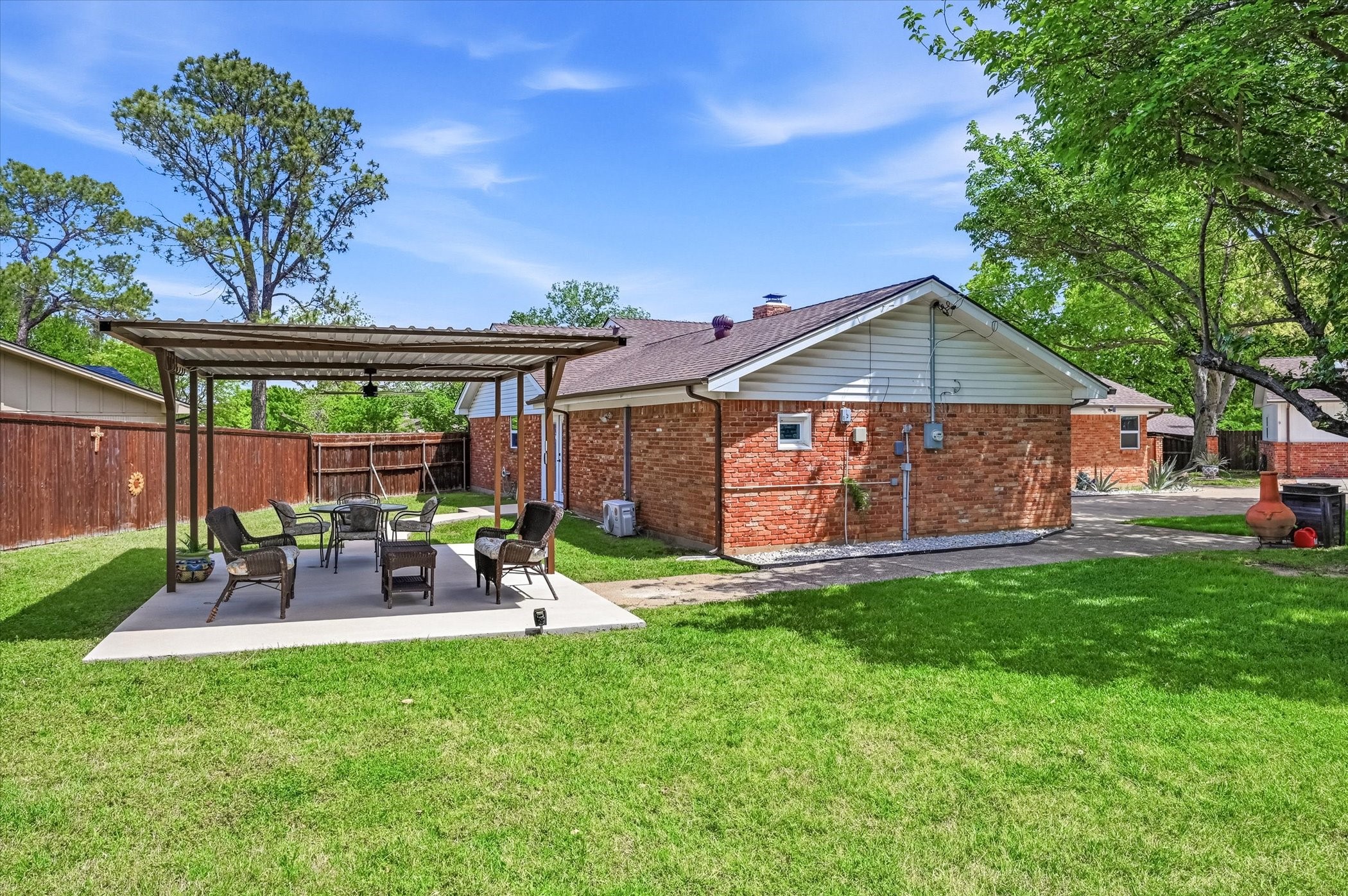 628 Robindale Court Bedford TX 76022