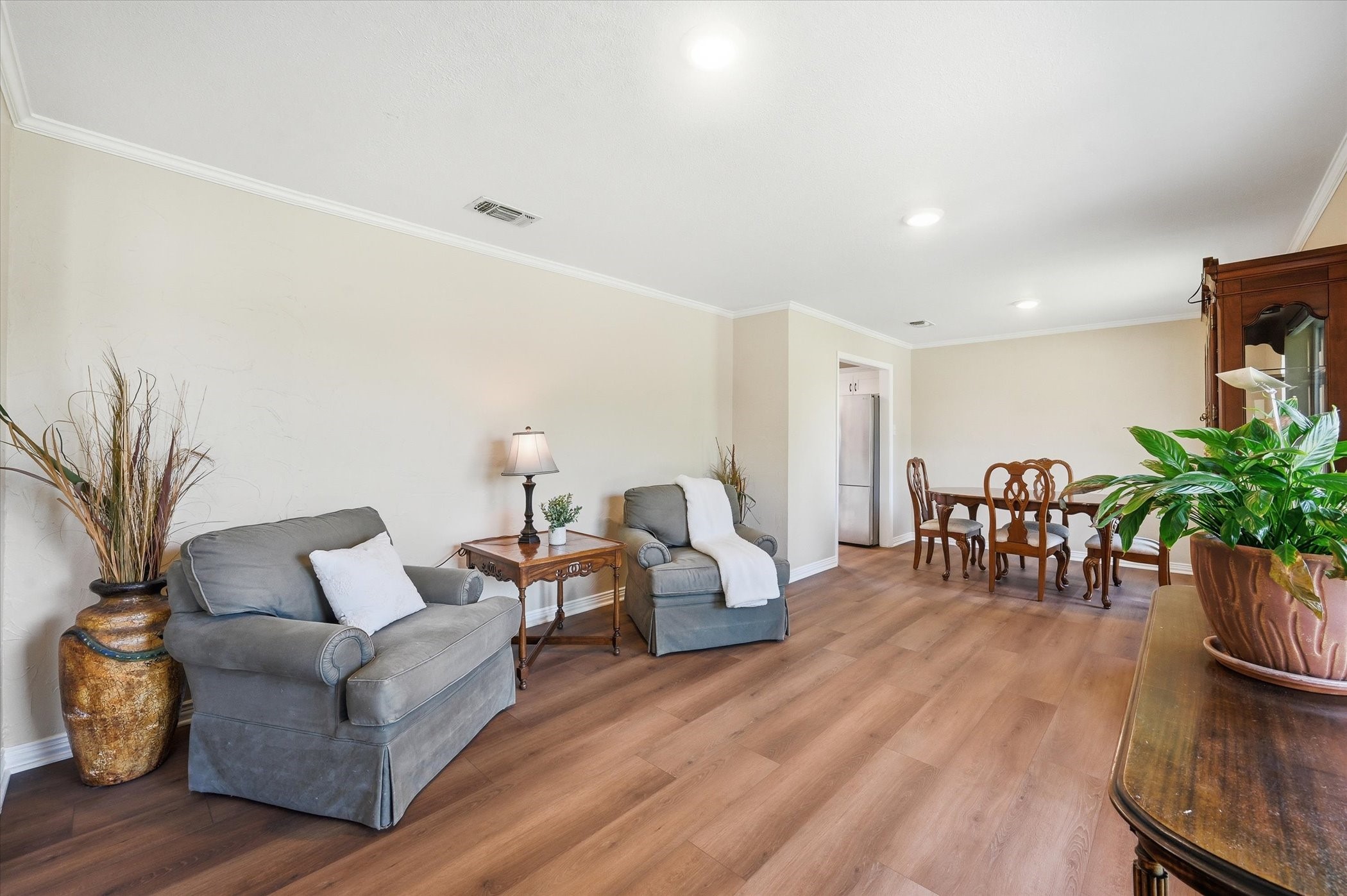 628 Robindale Court Bedford TX 76022