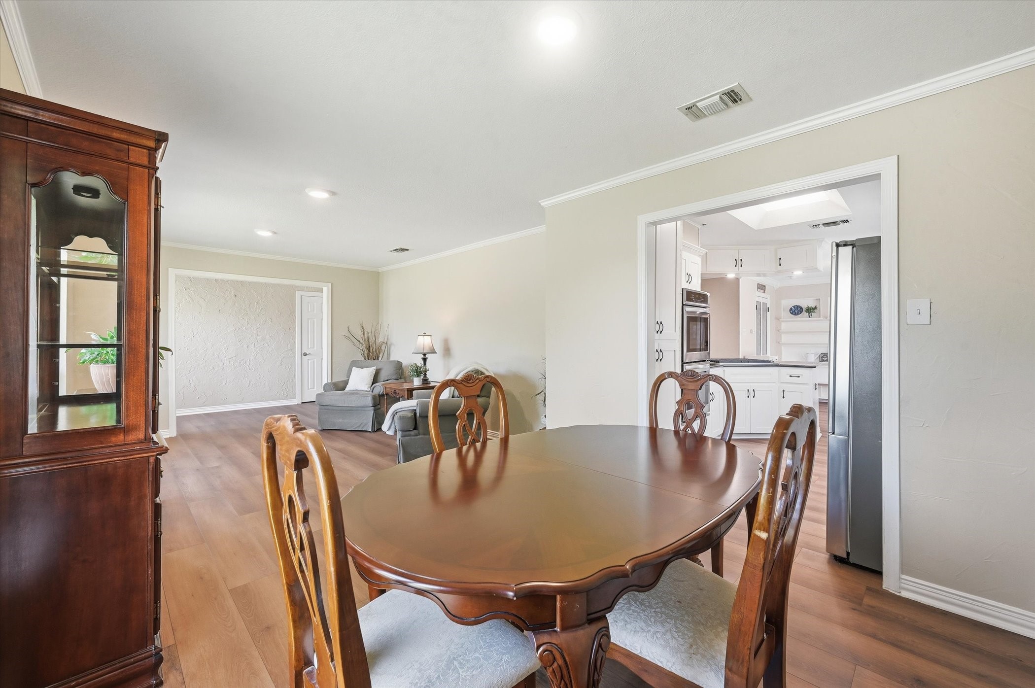 628 Robindale Court Bedford TX 76022