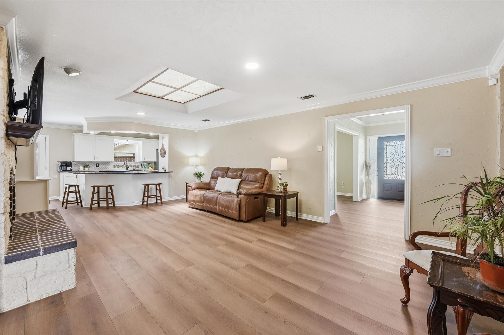 628 Robindale Court Bedford TX 76022