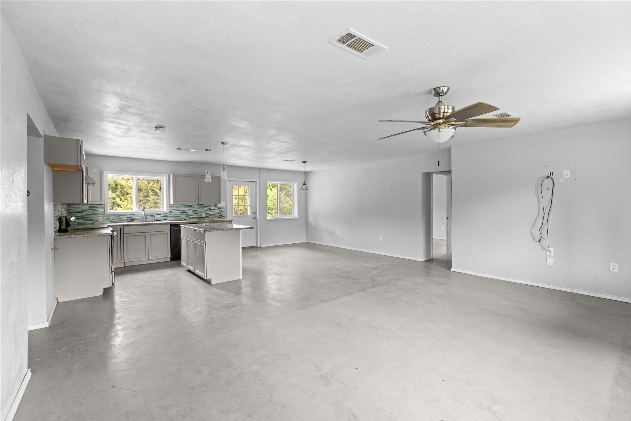 1229 Country Road 3105 Bonham TX 75418