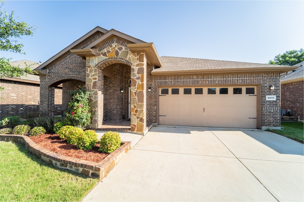5011 Prestwick Drive Arlington TX 76001