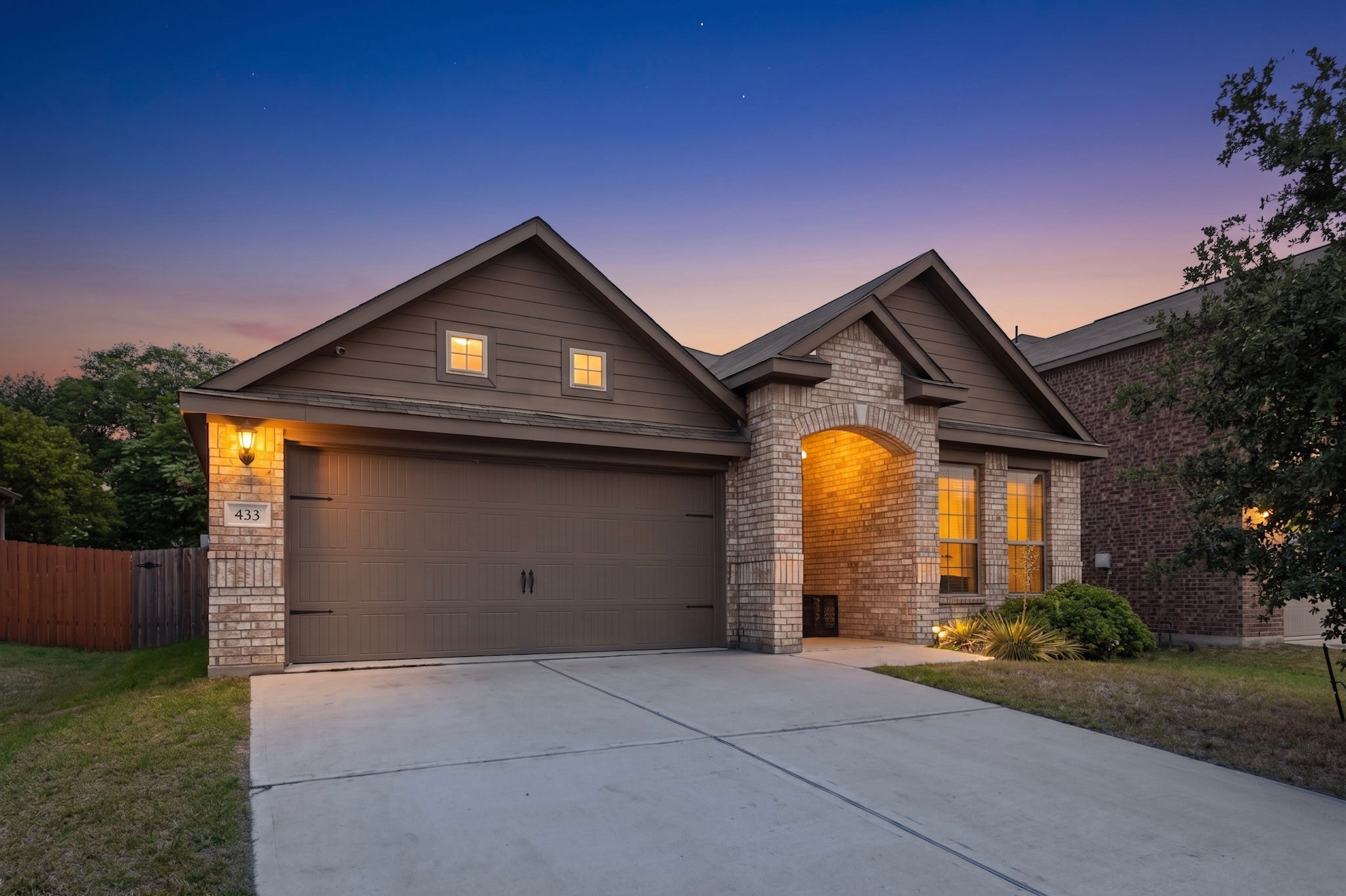 433 Cross Ridge Circle N Fort Worth TX 76120