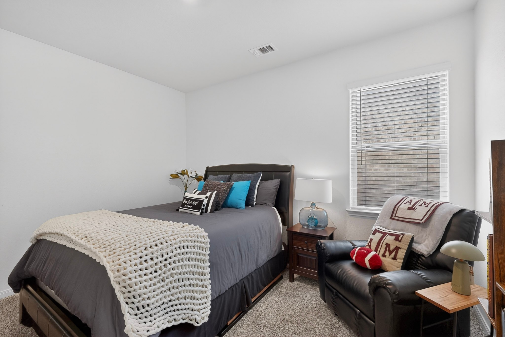 433 Cross Ridge Circle N Fort Worth TX 76120