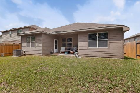 433 Cross Ridge Circle N Fort Worth TX 76120