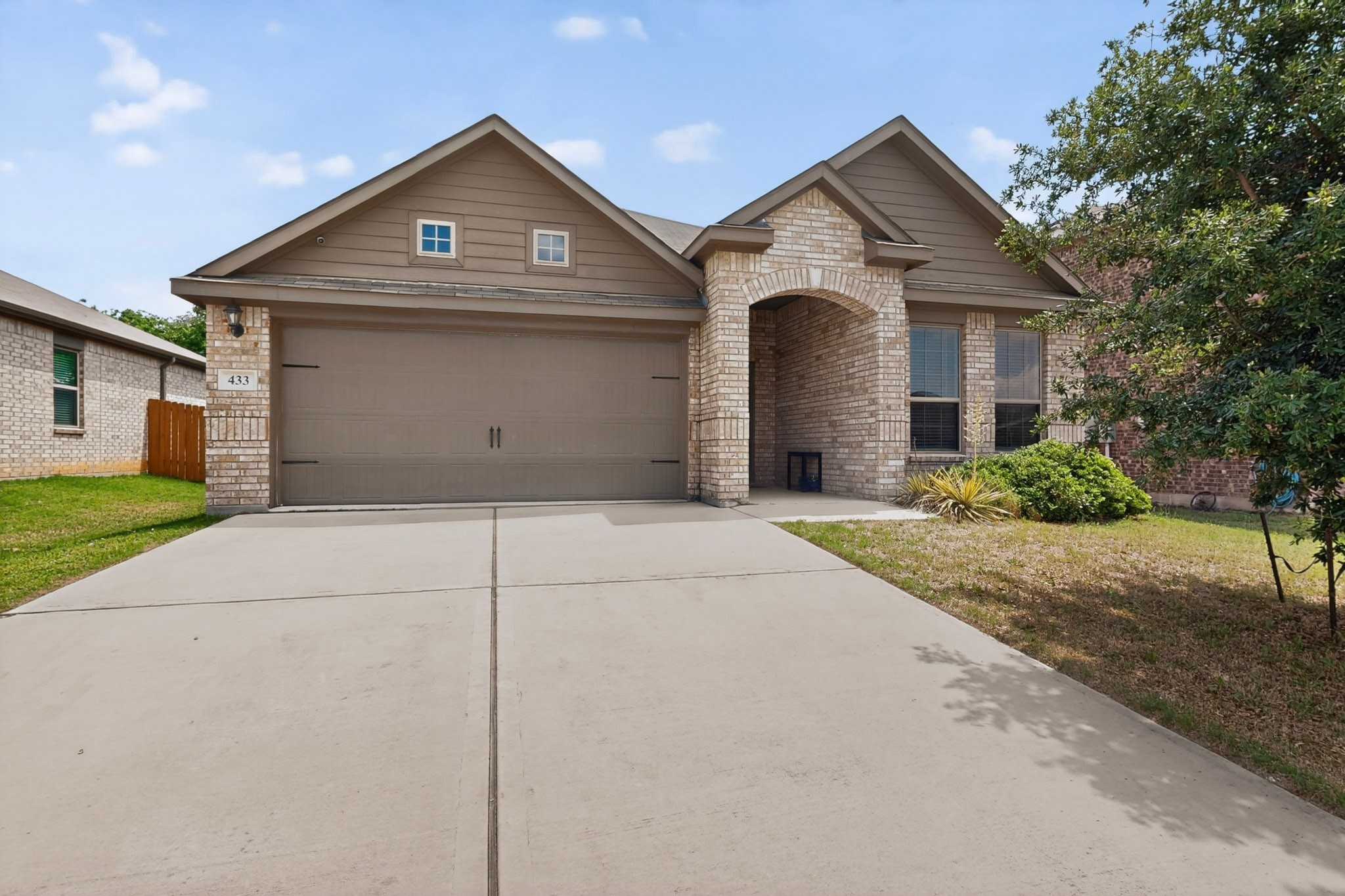 433 Cross Ridge Circle N Fort Worth TX 76120