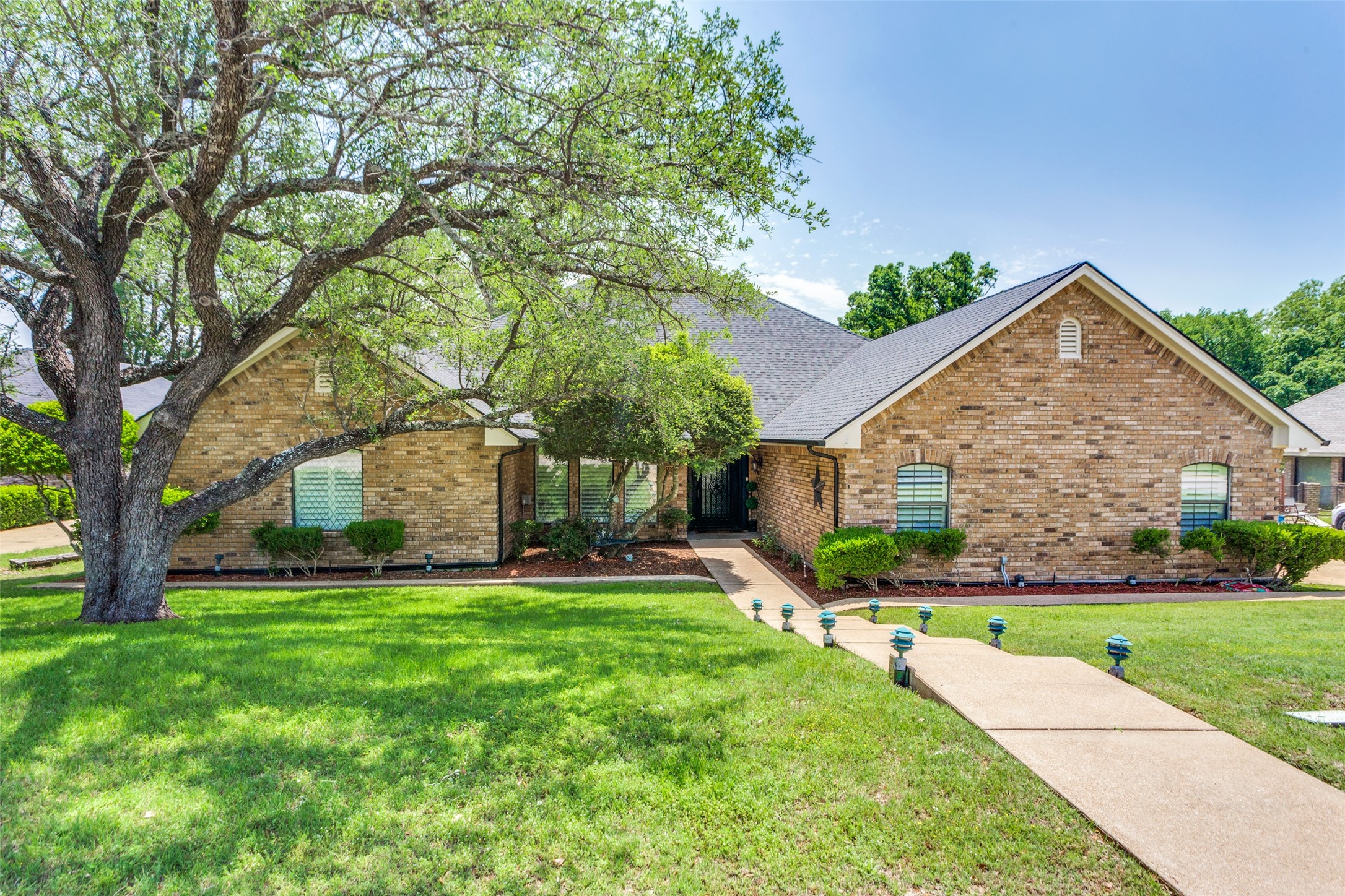 11905 Blue Creek Drive Fort Worth TX 76008